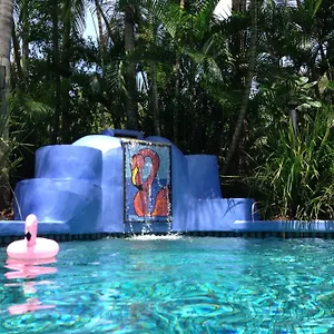 https://pink-flamingo-resort.cairnshotels4all.com